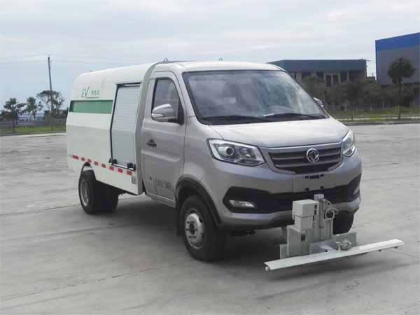 東風(fēng)純電動(dòng)路面養(yǎng)護(hù)車